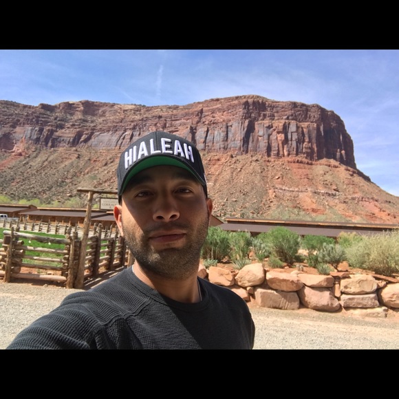 Meet your Posher, Erik - Picture 1 of 1